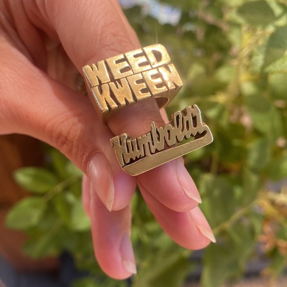 Brass rings humboldt weed kween set - Picture 2 of 3